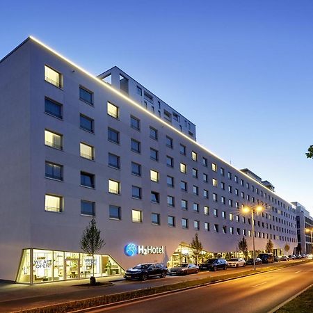 H2 Hotel Dusseldorf City Exterior foto